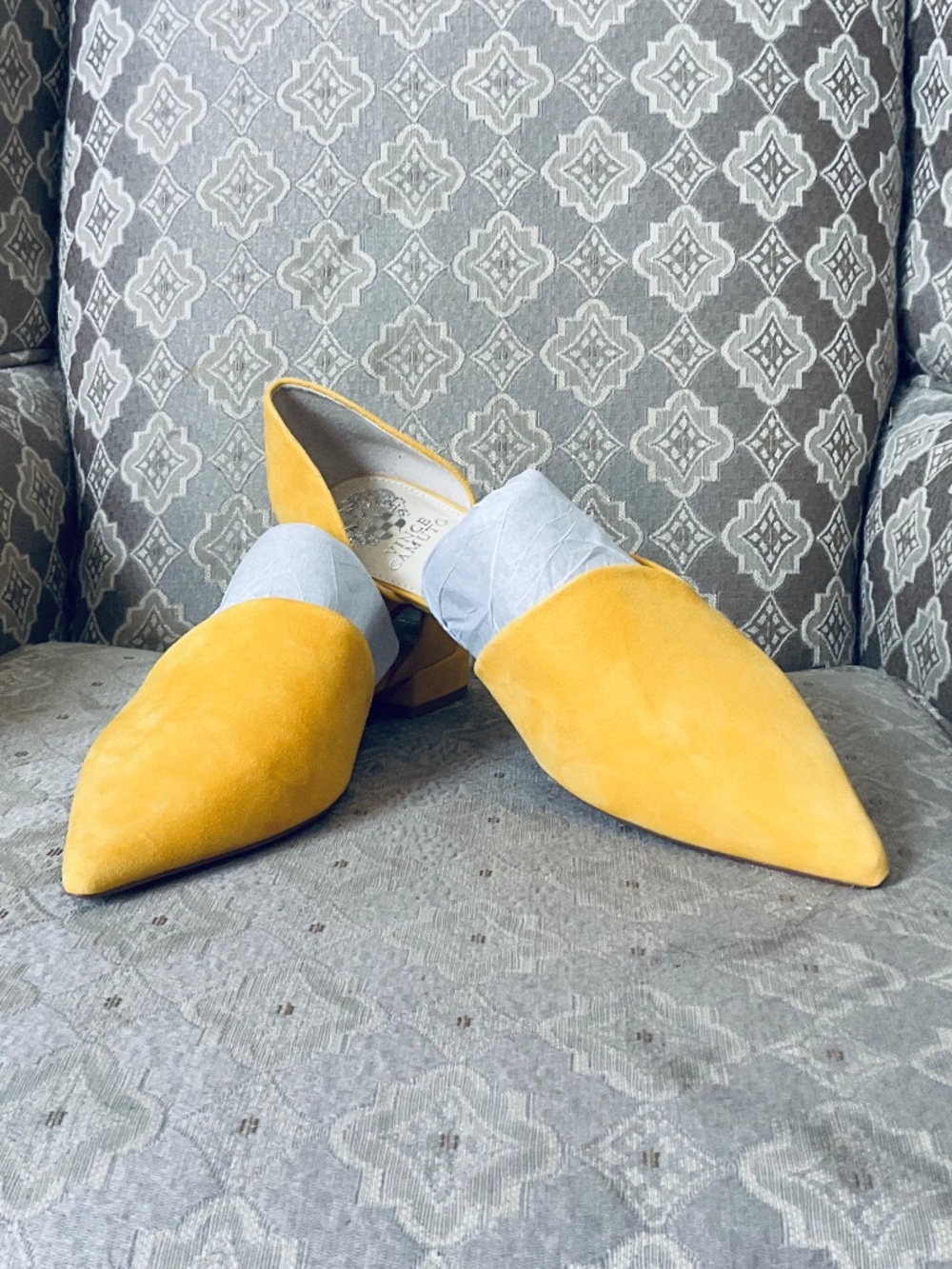 Vince Camuto Brelanie Marigold Yellow Suede Pointed d'Orsay Flats Size 9 - NEW